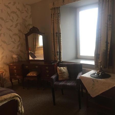 The Auld Cairn Hotel Cairnryan Exterior photo