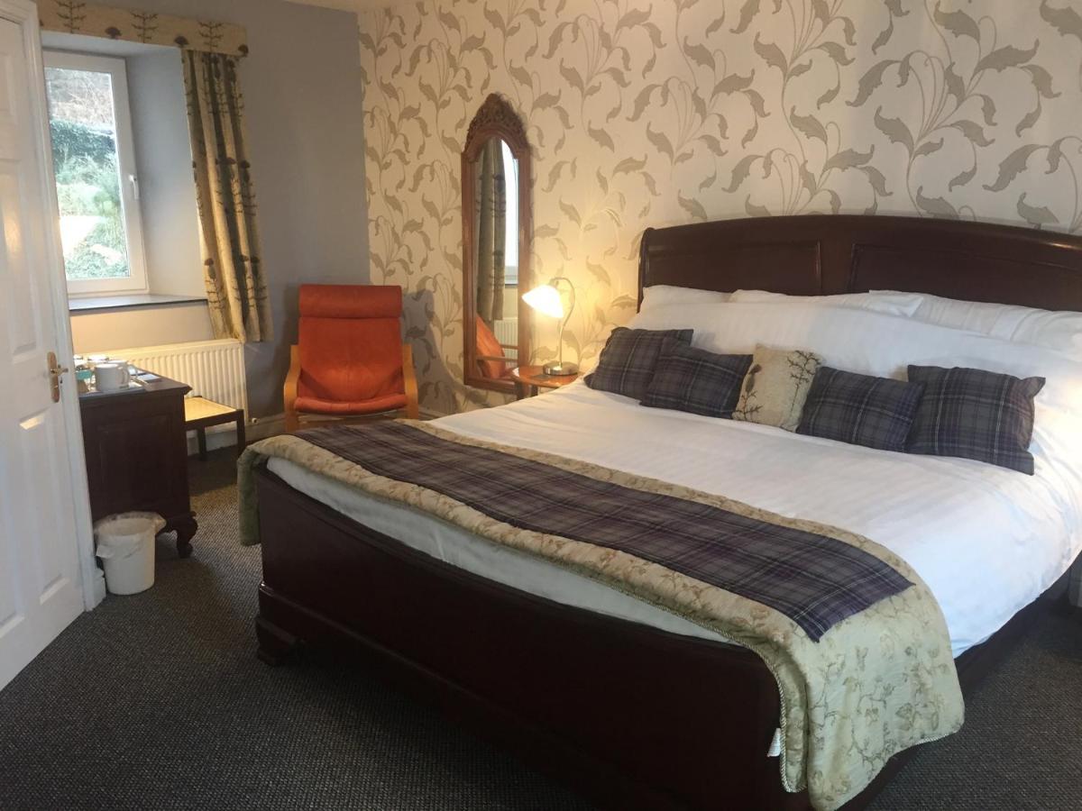 The Auld Cairn Hotel Cairnryan Exterior photo